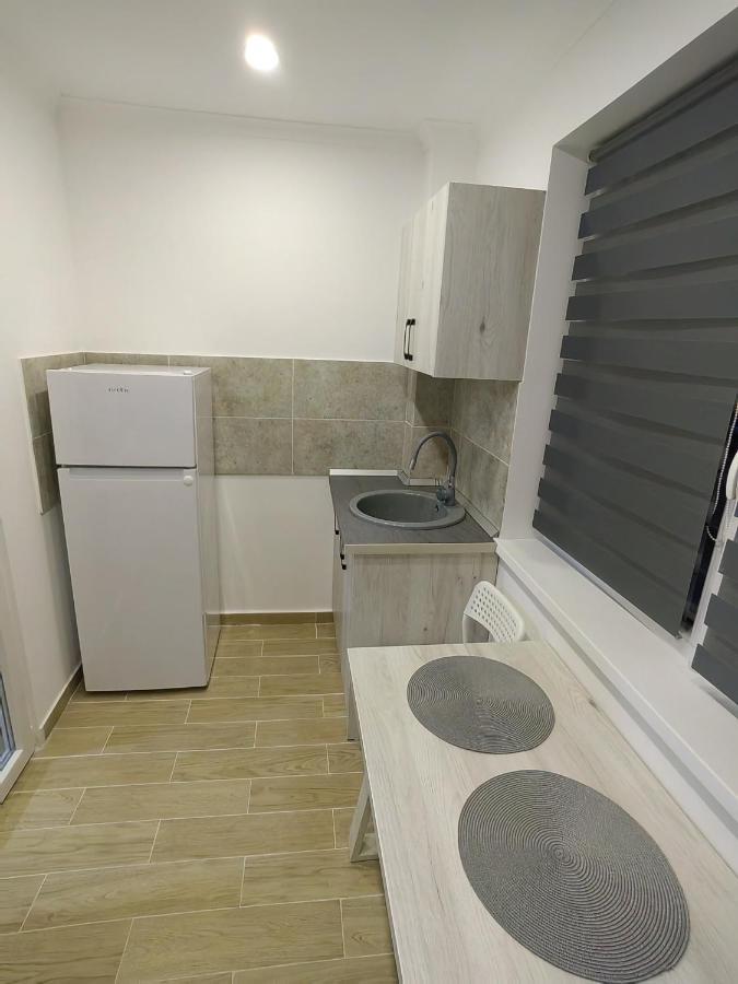 شقة Militari Luxury Flat Roşu المظهر الخارجي الصورة