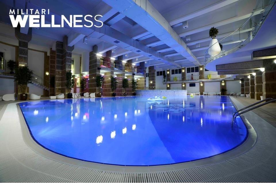 شقة Militari Luxury Flat Roşu المظهر الخارجي الصورة